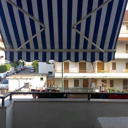 Apartamento Trilocale A 800 Metri Dal Mare Scalea Exterior foto
